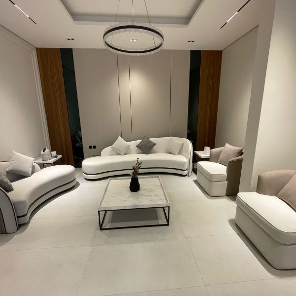 140965be 5602 462a 8807 528625ae6b76 600x600